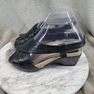 Earthies Shoes Womens Size 6 Black Leather Sonoma Wedge Sandals